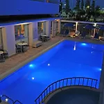 Ξενοδοχείο Zephyros 3*