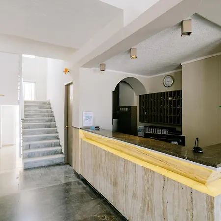Zephyros Hotel 3*