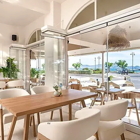 Zephyros Hotel 3*