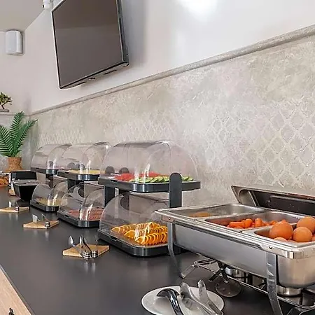 Hotel Zephyros 3*