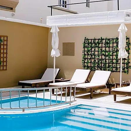 Zephyros Hotel 3*