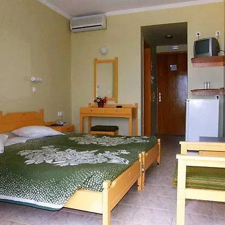 Zephyros Hotel 3*