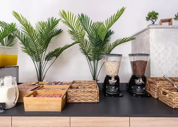 Zephyros 3* 코스 타운