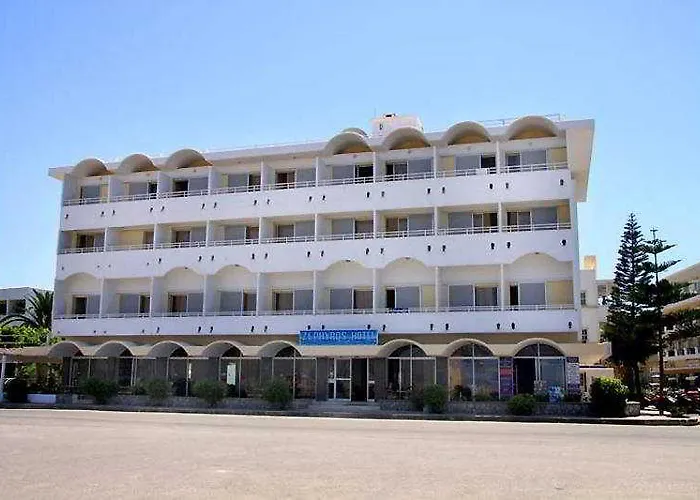 Zephyros Hotel 3*